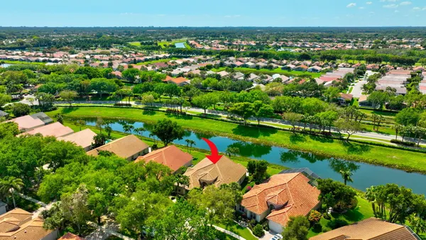 $800,000 | 6850 Fiji Circle, Boynton Beach, FL 33437