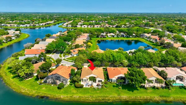 $800,000 | 6850 Fiji Circle, Boynton Beach, FL 33437