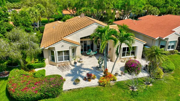$800,000 | 6850 Fiji Circle, Boynton Beach, FL 33437