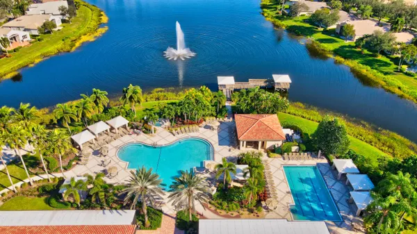 $800,000 | 6850 Fiji Circle, Boynton Beach, FL 33437