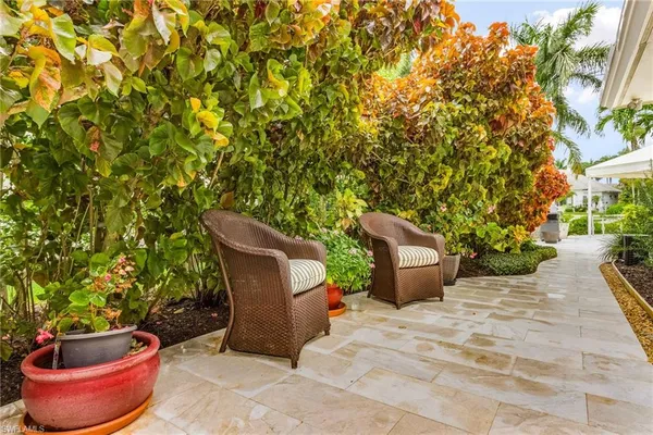 a outdoor view with a seating space