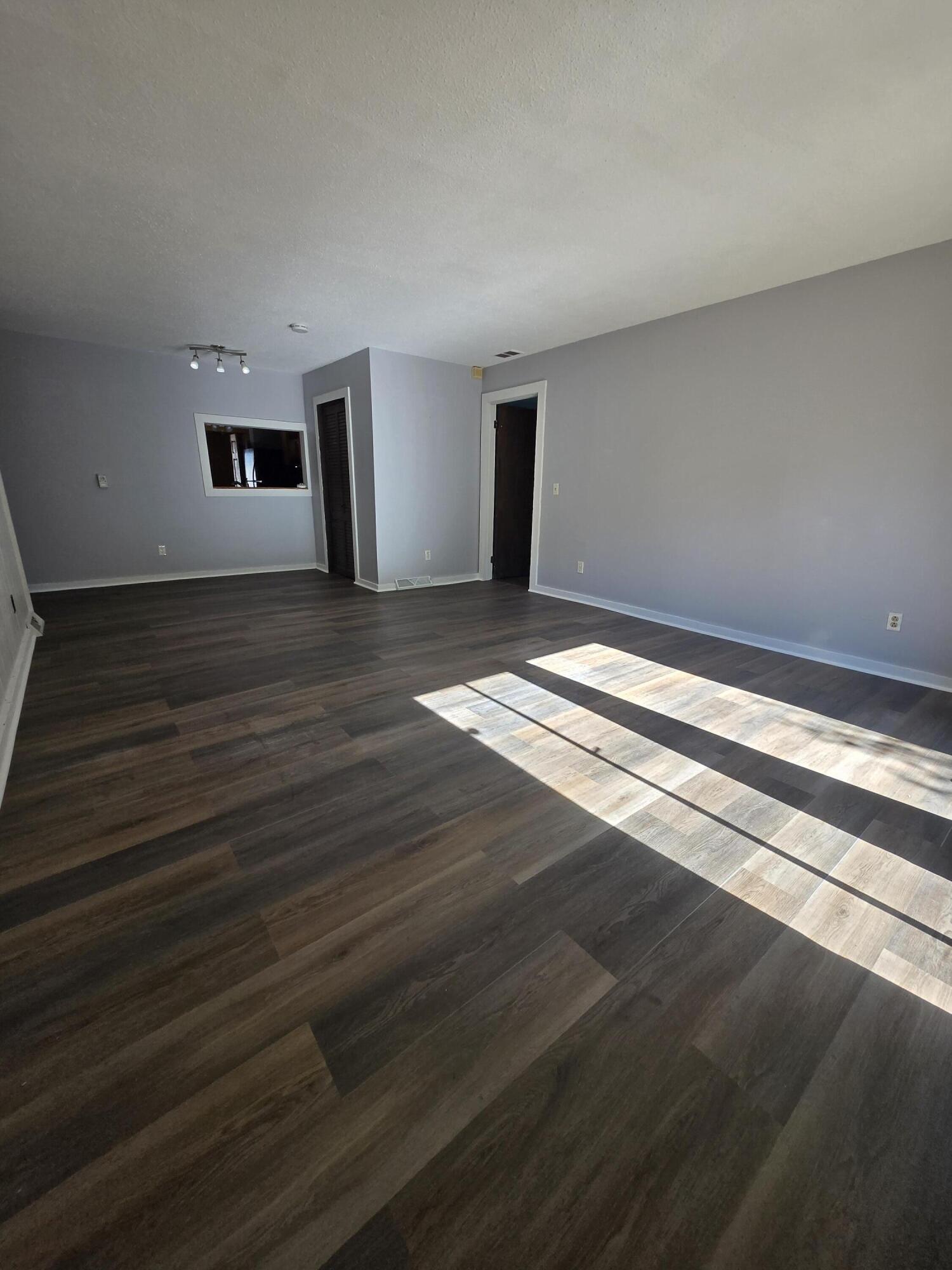 1028 Carleton Road Milan, MI 48160 - Photo 16 of 40 20251028_131616