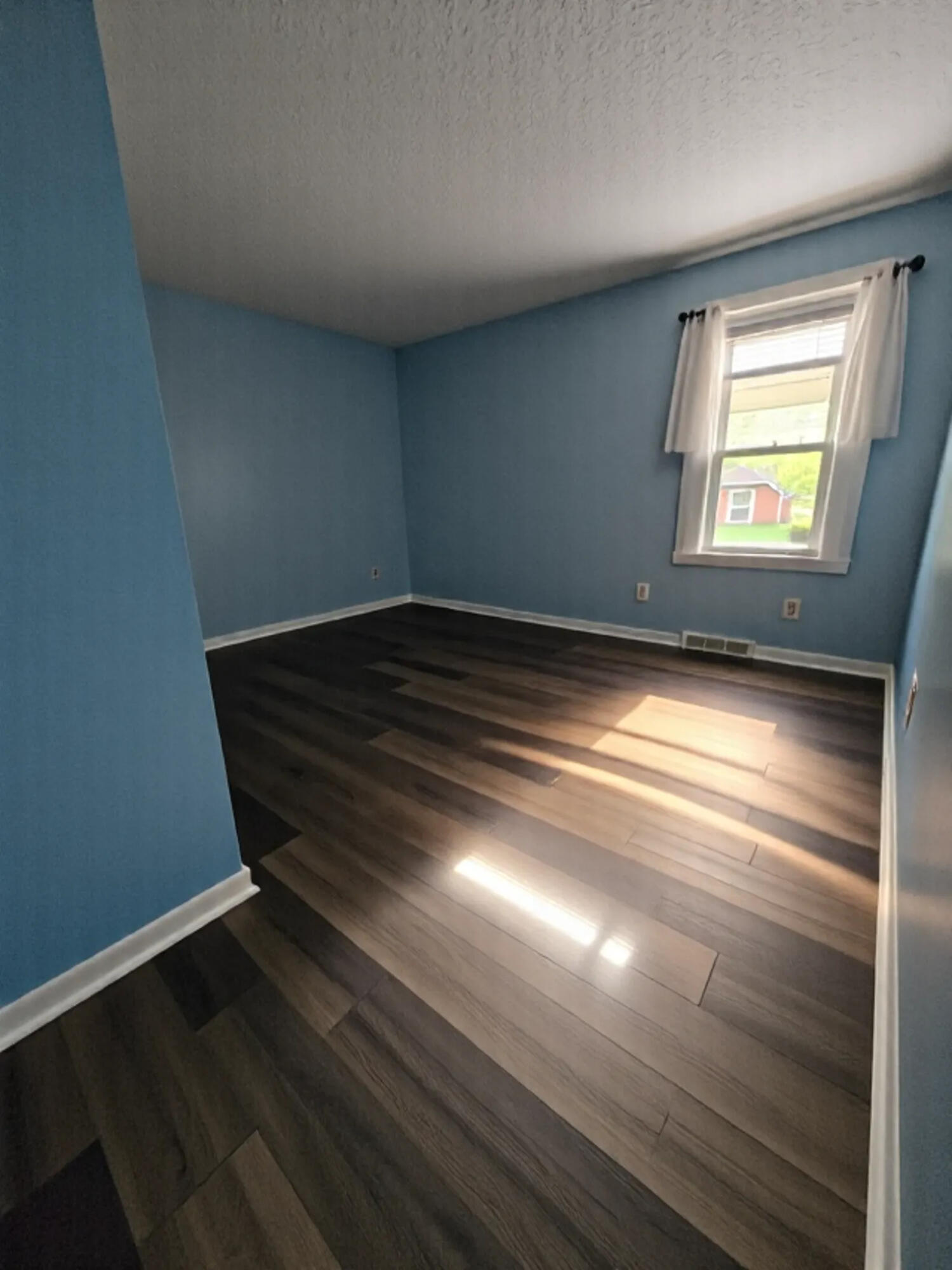 1028 Carleton Road Milan, MI 48160 - Photo 18 of 40 collov-ai_20251028191541_iiij2p