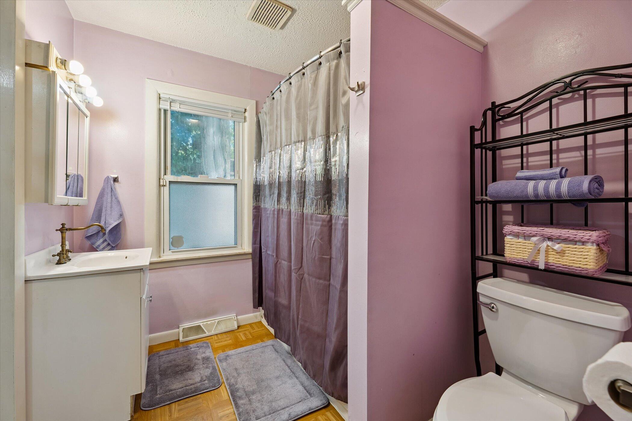 1028 Carleton Road Milan, MI 48160 - Photo 21 of 40 24-24-1028-Carlton-Dr-Milan-MI-48160-Win