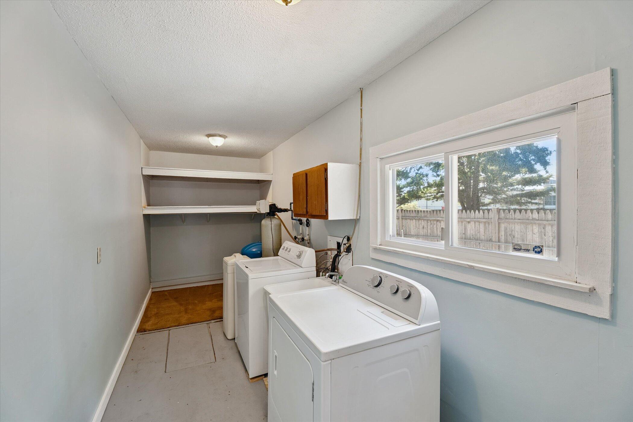 1028 Carleton Road Milan, MI 48160 - Photo 27 of 40 35-35-1028-Carlton-Dr-Milan-MI-48160-Win