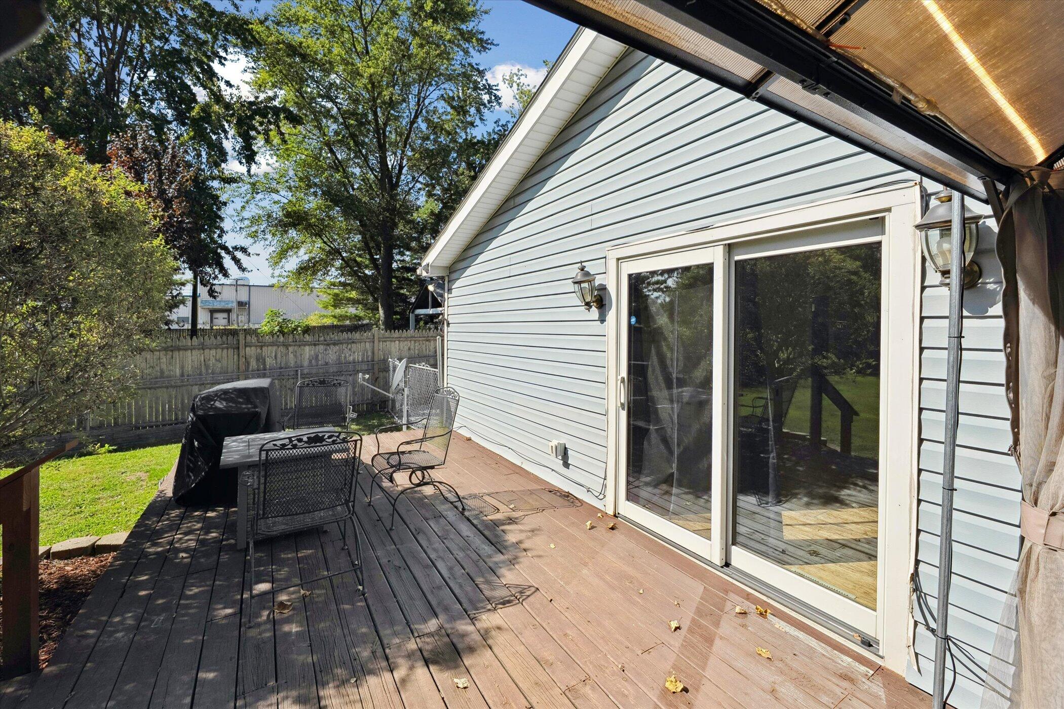 1028 Carleton Road Milan, MI 48160 - Photo 31 of 40 39-39-1028-Carlton-Dr-Milan-MI-48160-Win