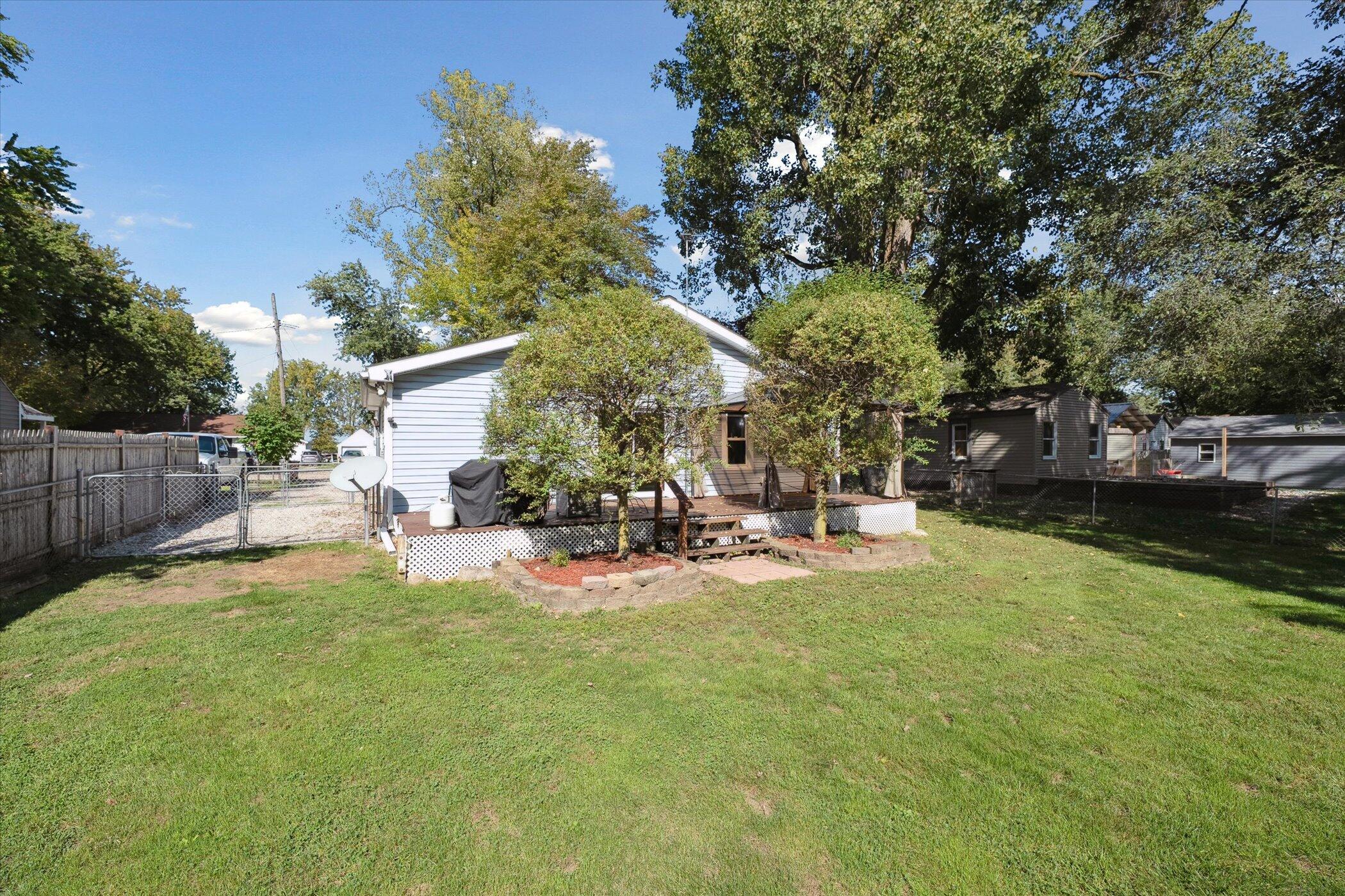 1028 Carleton Road Milan, MI 48160 - Photo 34 of 40 41-41-1028-Carlton-Dr-Milan-MI-48160-Win