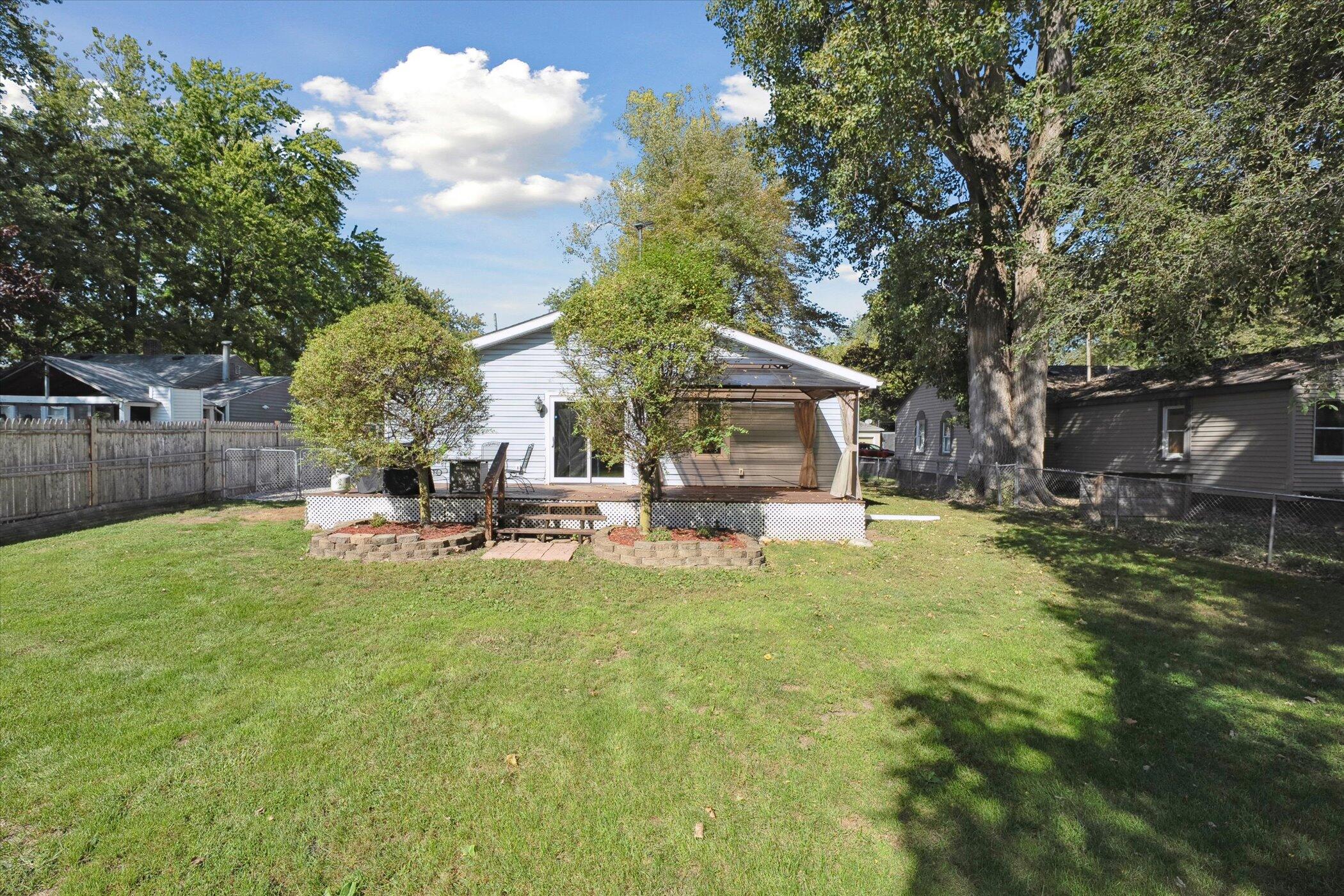 1028 Carleton Road Milan, MI 48160 - Photo 35 of 40 42-42-1028-Carlton-Dr-Milan-MI-48160-Win