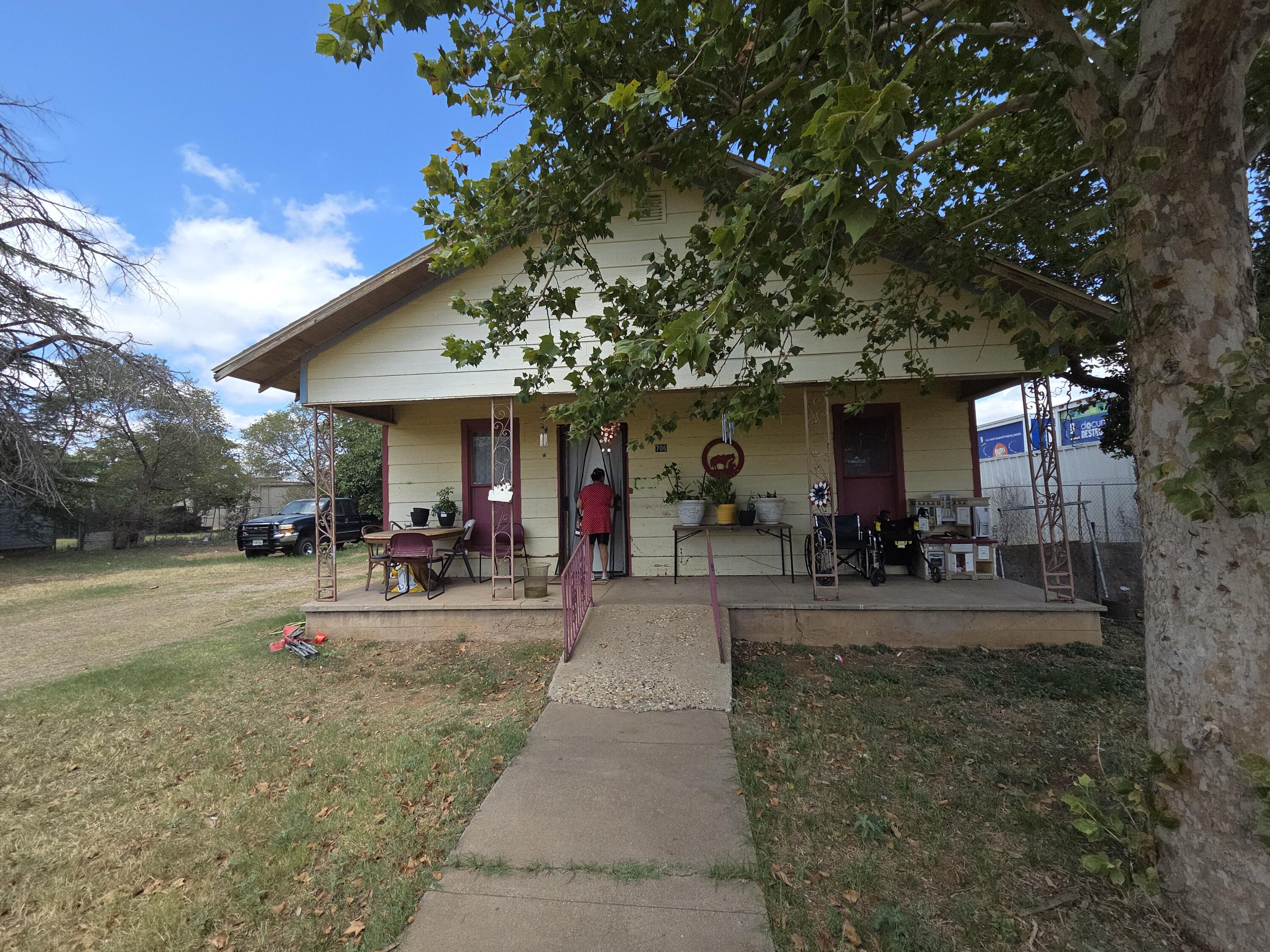 706 29th Street Lubbock, TX 79404 - Photo 8 of 8 a view of a backyard