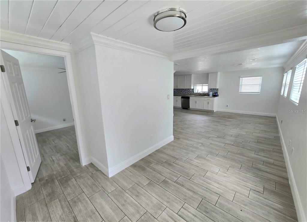 812 High Street Orlando, FL 32803 - Photo 5 of 15 a view of empty room with wooden floor
