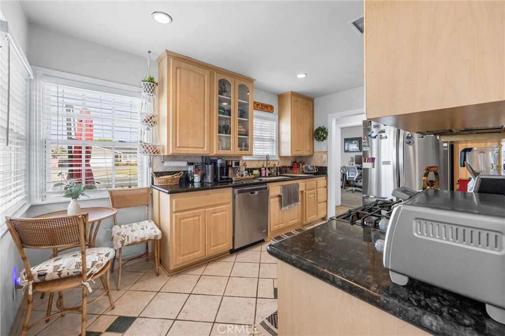 10909 Gladhill Road Whittier, CA 90604 - Photo 12 of 37