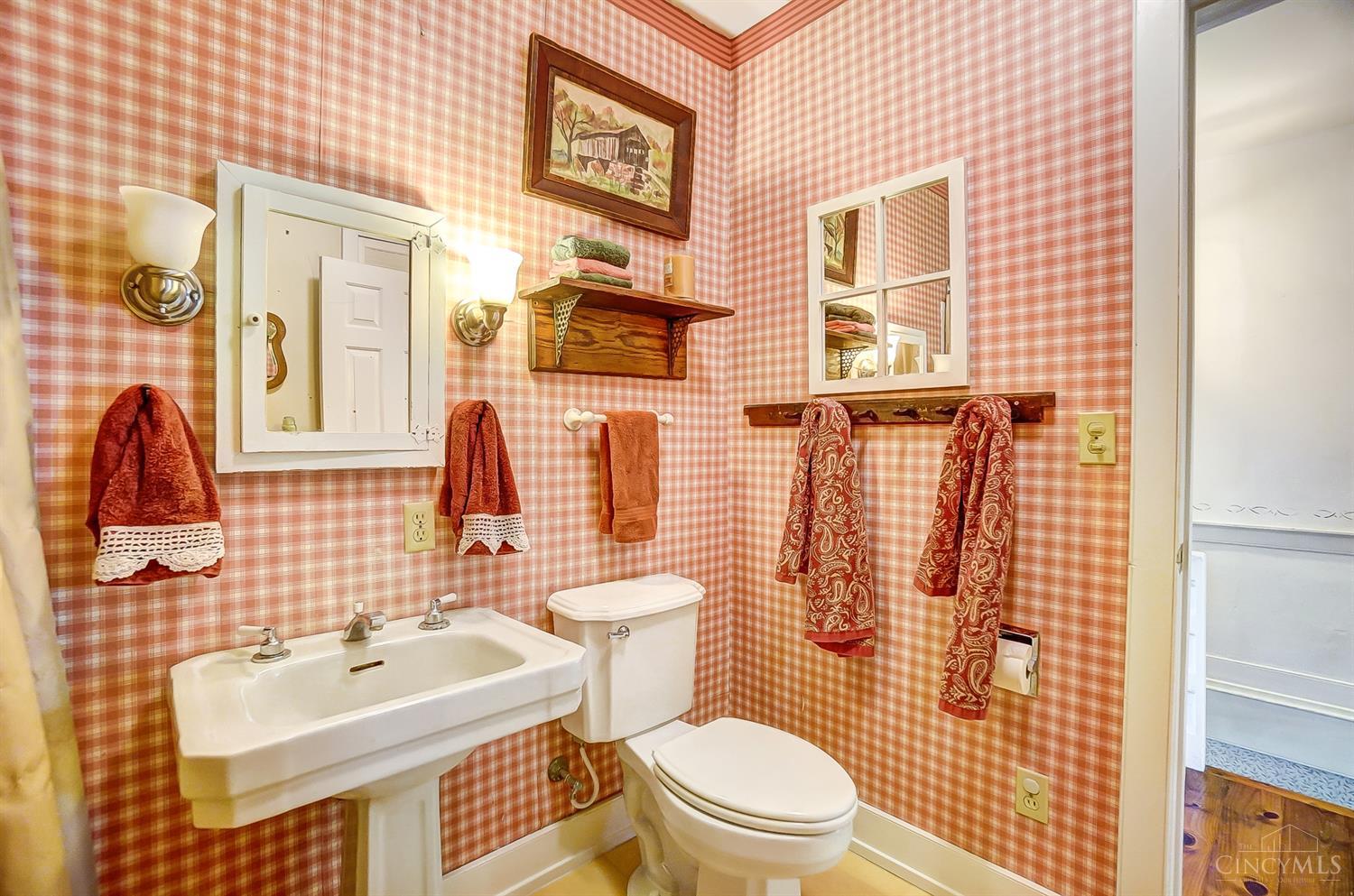 10305 Montgomery Road Montgomery, OH 45242 - Photo 42 of 66 Gallery Image 42