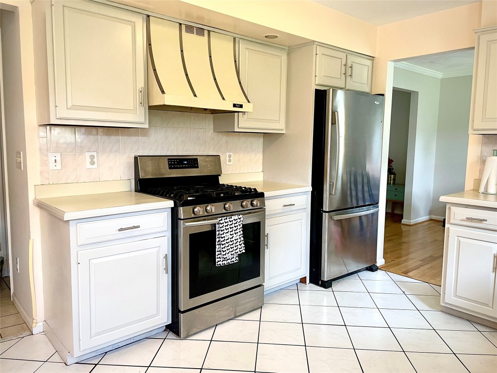 505 African Road Vestal, NY 13850 - Photo 8 of 23 Gallery Image 8