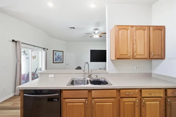 $269,999 | 37142 Highland Bluff Circle, Dade City, FL 33523