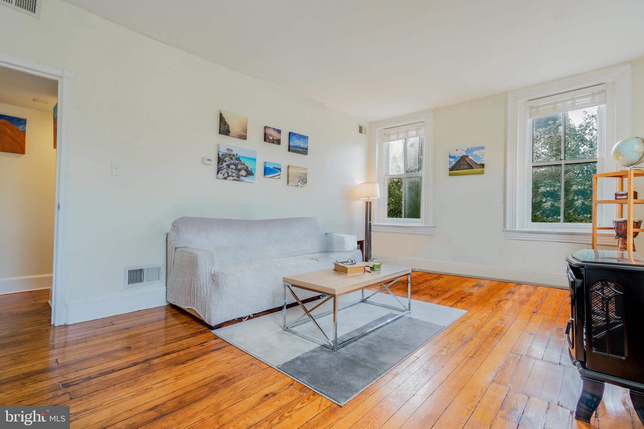 1133 D Street Northeast Washington, DC 20002 - Photo 7 of 17 (2nd) One Bedroom