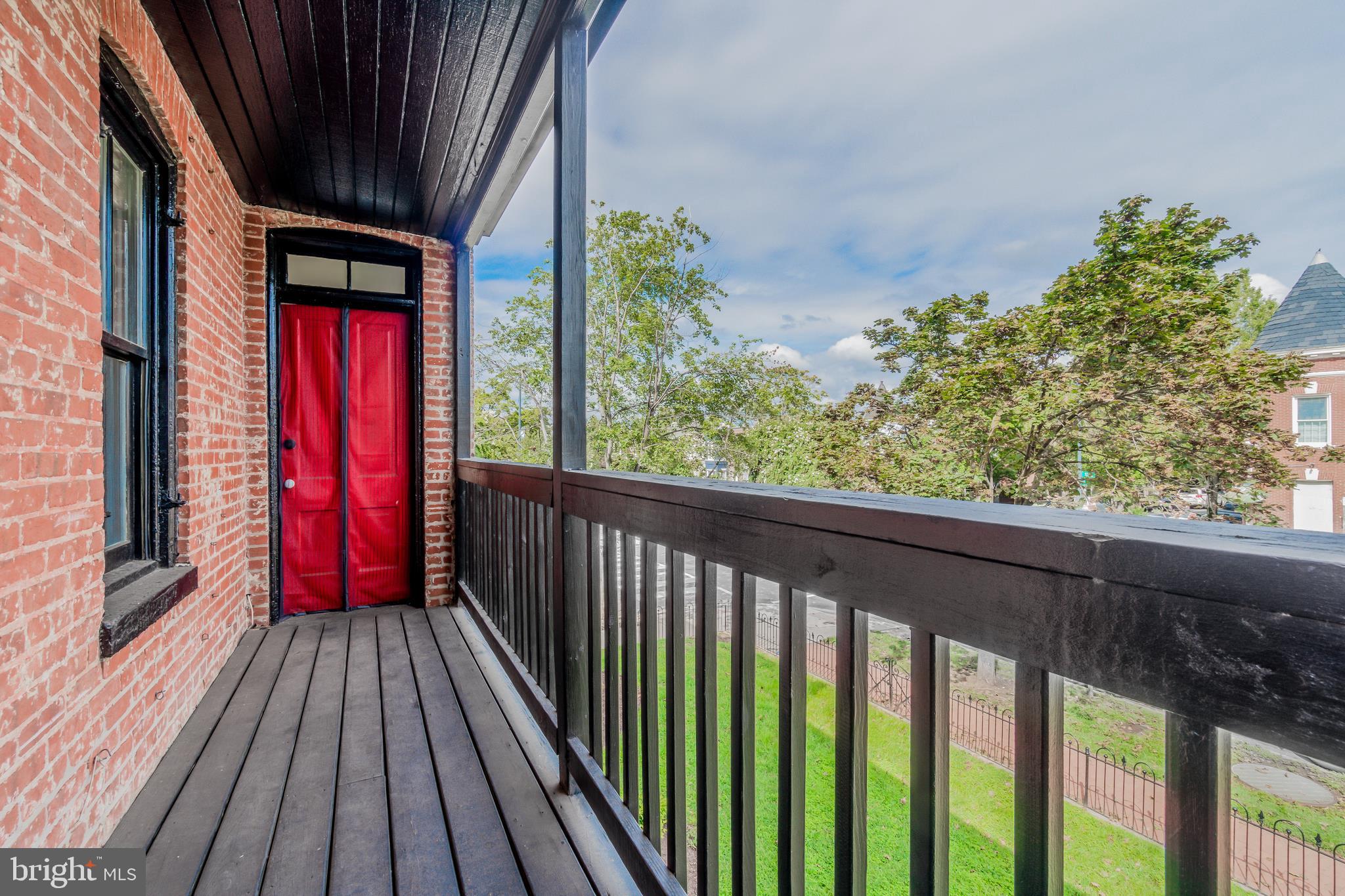 1133 D Street Northeast Washington, DC 20002 - Photo 10 of 17 (2nd) One Bedroom