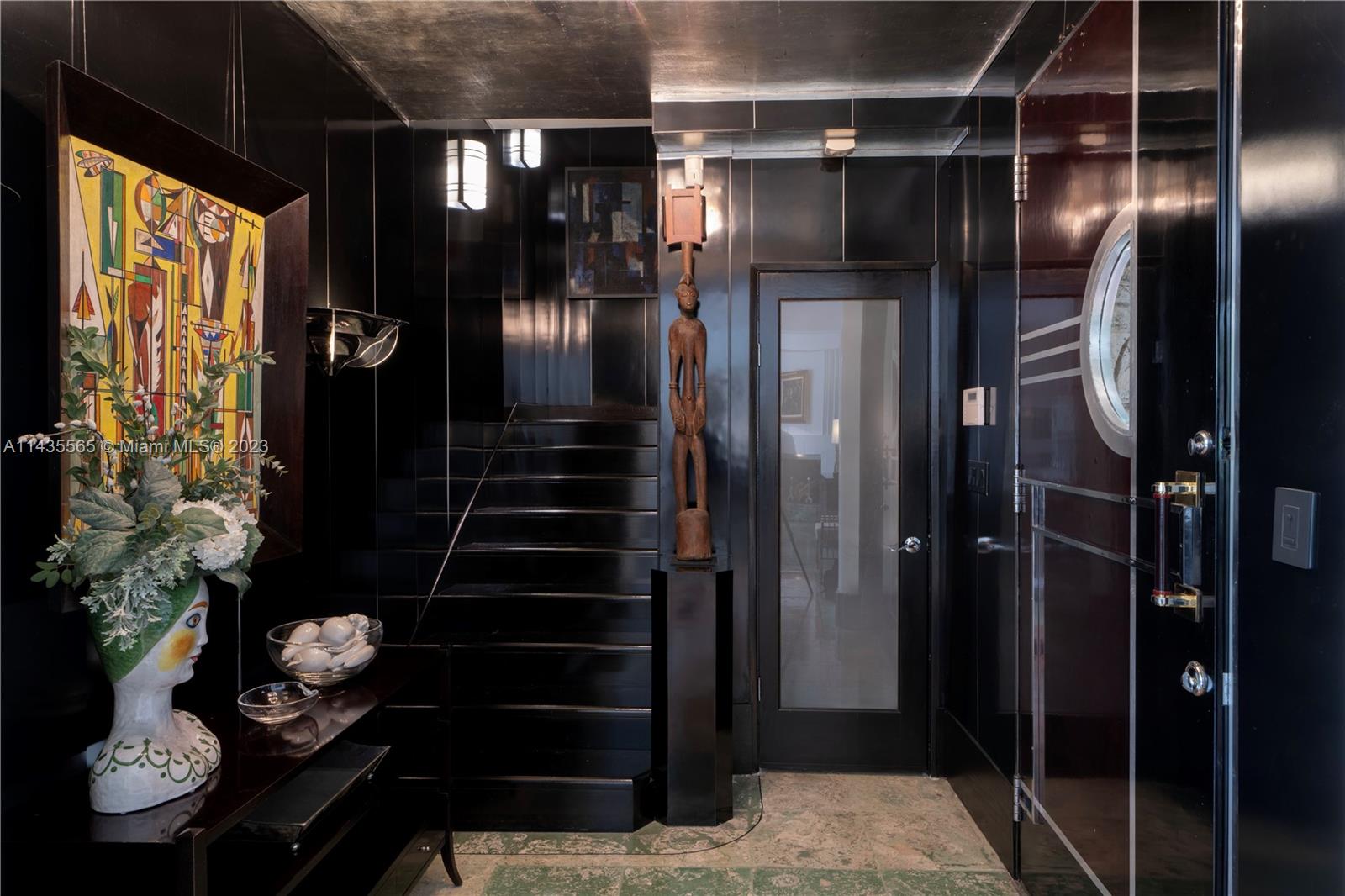 5959 La Gorce Drive Miami Beach, FL 33140 - Photo 6 of 60 a view of entryway