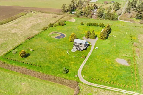 $895,000 | 26987 Highway 20, Oak Harbor, WA 98277