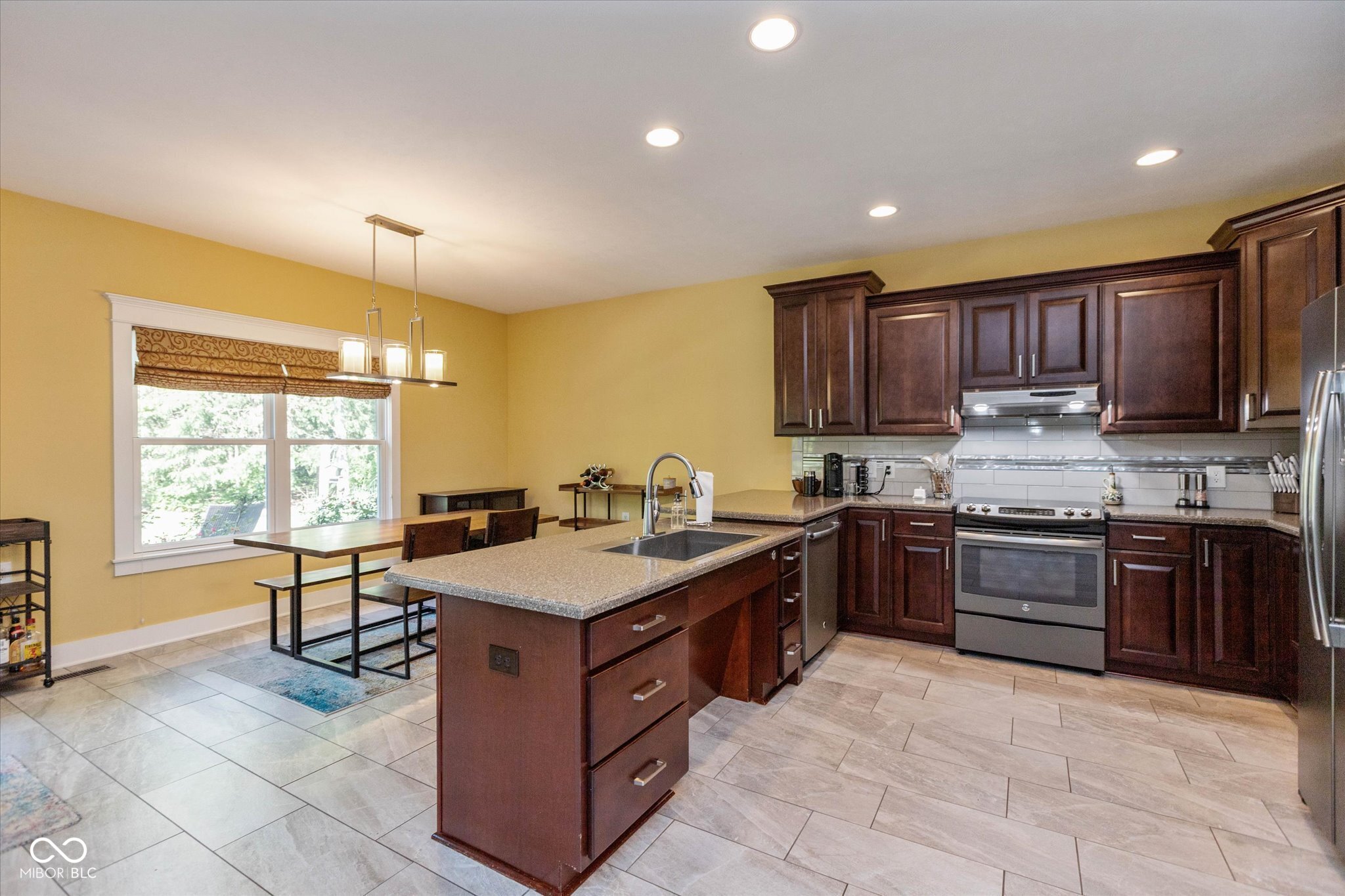 7628 Spring Ridge Way Indianapolis, IN 46278 - Photo 10 of 50 Gallery Image 10