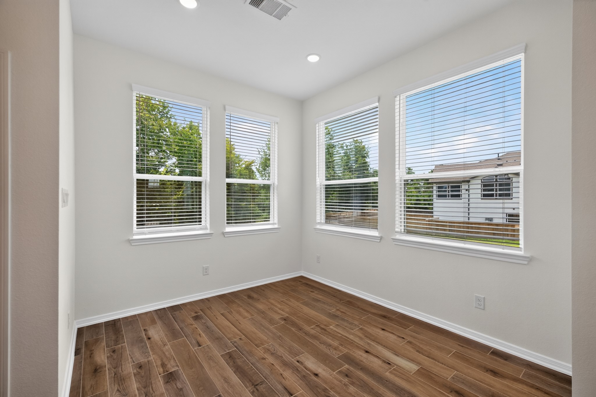 512 Water Ash Court Montgomery, TX 77316 - Photo 19 of 39 Gallery Image 19
