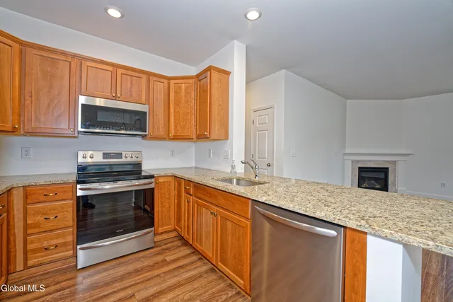 $399,900 | 8 Kendra Court, Cohoes, NY 12047