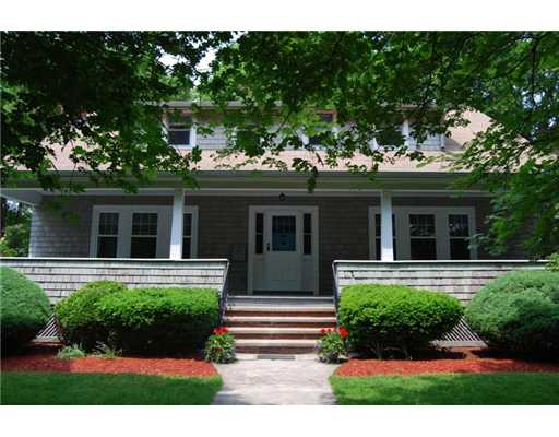 33 Maple Street Warren, RI 02885 - Photo 1 of 12 Exterior Front.