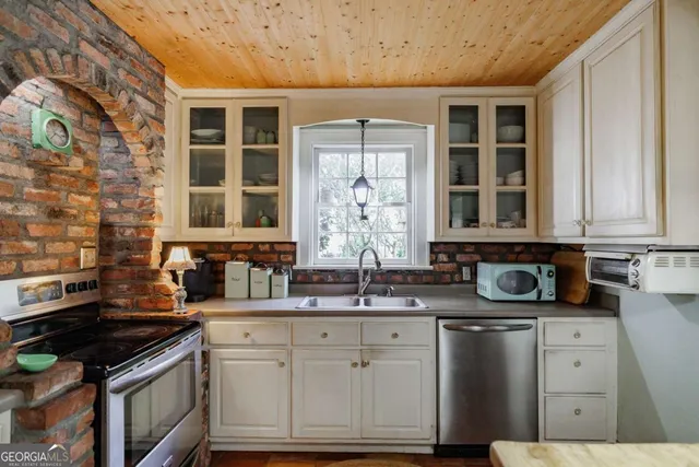 $1,290,000 | 1697 South Milledge Avenue, Athens, GA 30605