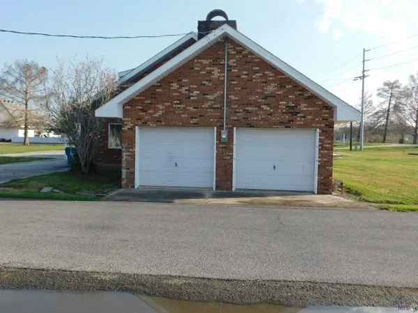 $2,500 | 14739 East Main Street, Cut Off, LA 70345