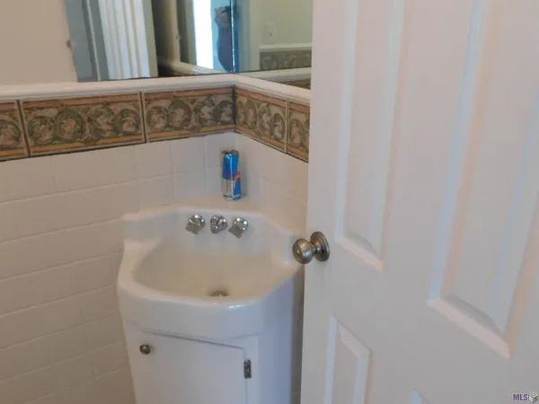 $2,500 | 14739 East Main Street, Cut Off, LA 70345