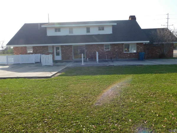 $2,500 | 14739 East Main Street, Cut Off, LA 70345