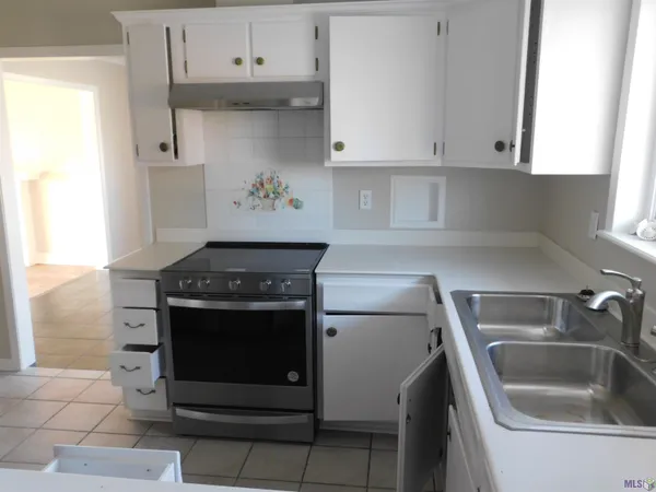 $2,500 | 14739 East Main Street, Cut Off, LA 70345