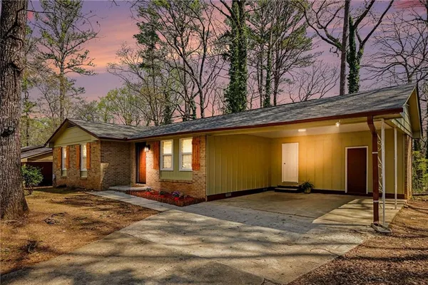 $215,000 | 3055 Orbit Circle, Ellenwood, GA 30294