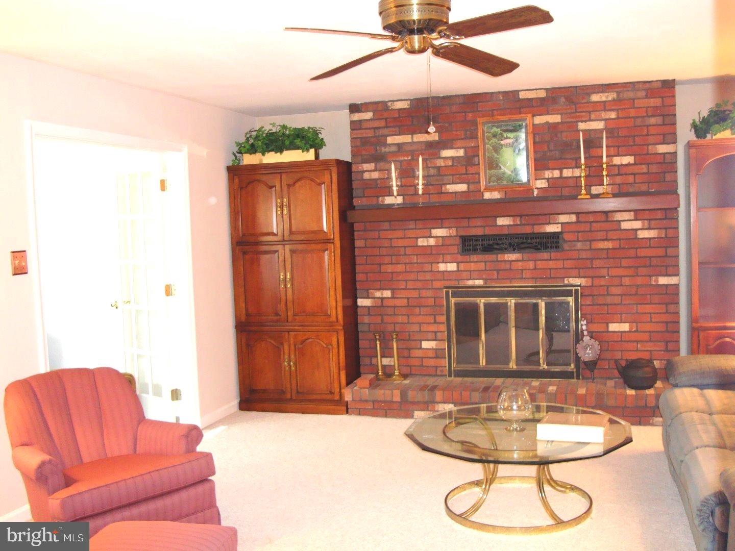 716 Locust Grove Road West Chester, PA 19382 - Photo 10 of 22 Family Room
