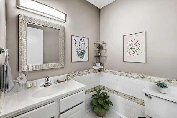 $1,995 | 147 West Elk Trail, Unit 345, Carol Stream, IL 60188