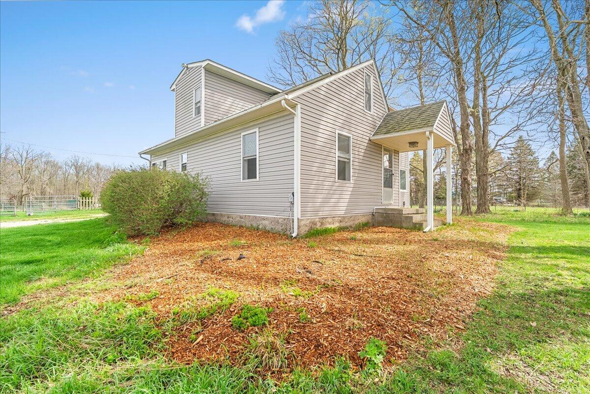 975 South Elliott Road Fowlerville, MI 48836 - Photo 6 of 56 12-Media Jett - 20