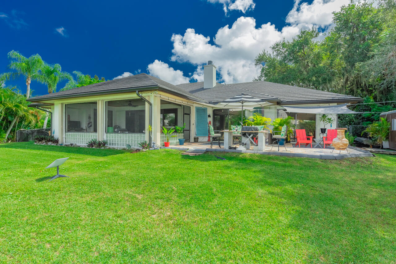 7889 Southeast River Lane Stuart, FL 34997 - Photo 11 of 32 7889 SE River Ln MLS-029