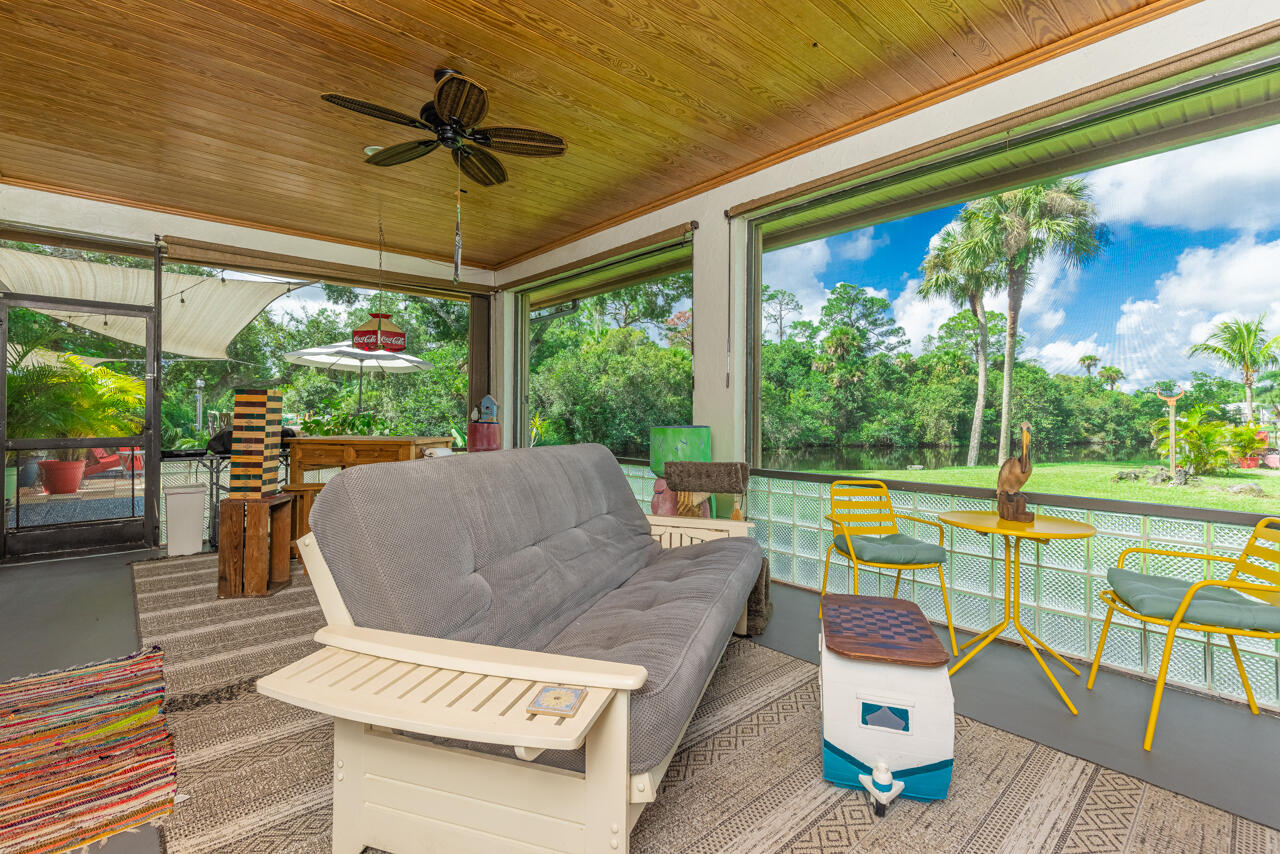 7889 Southeast River Lane Stuart, FL 34997 - Photo 13 of 32 7889 SE River Ln MLS-024