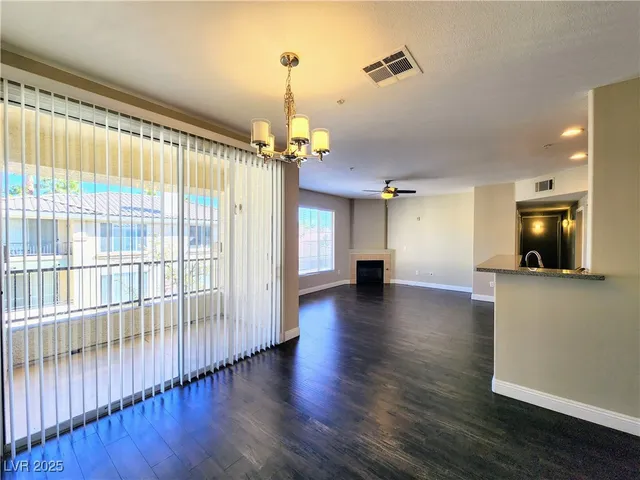 $1,600 | 7135 South Durango Drive, Unit 314, Las Vegas, NV 89113