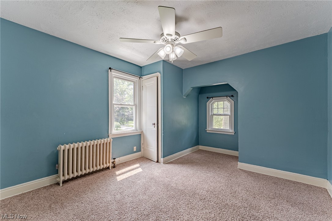 1357 Argonne Road Cleveland, OH 44121 - Photo 18 of 31