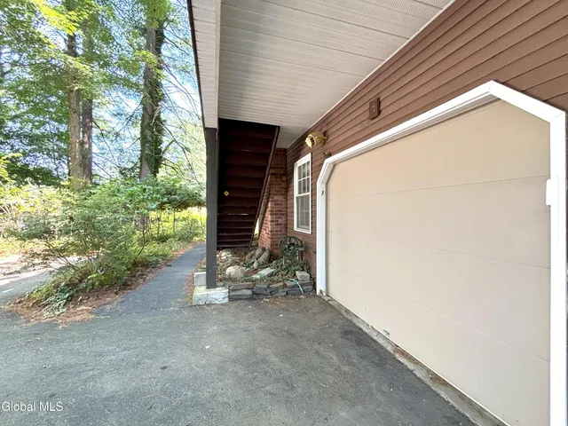$450,000 | 47 Campus Club Drive, Guilderland, NY 12084