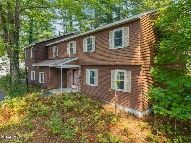 $450,000 | 47 Campus Club Drive, Guilderland, NY 12084