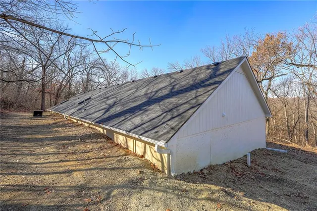 $699,999 | 8721 South Hardsaw Road, Lone Jack, MO 64070