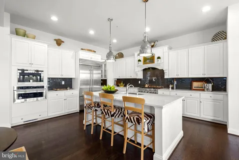 $1,190,000 | 6410 Paddington Street, Middle River, MD 21220