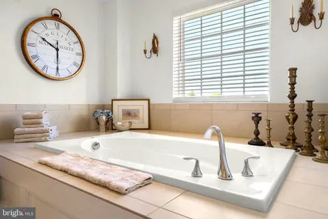 $1,190,000 | 6410 Paddington Street, Middle River, MD 21220