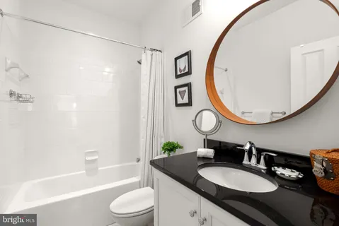 $1,190,000 | 6410 Paddington Street, Middle River, MD 21220