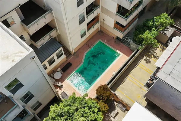 $635,000 | 11225 Peach Grove Street, Unit 203, North Hollywood, CA 91601