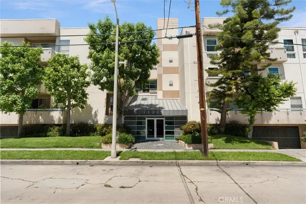 $635,000 | 11225 Peach Grove Street, Unit 203, North Hollywood, CA 91601