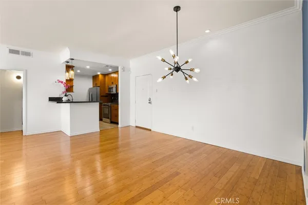 $635,000 | 11225 Peach Grove Street, Unit 203, North Hollywood, CA 91601