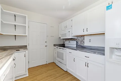 $299,000 | 250 Keanahalululu Lane, Bastrop, TX 78602