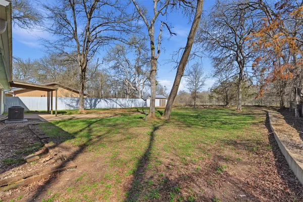 $284,000 | 250 Keanahalululu Lane, Bastrop, TX 78602